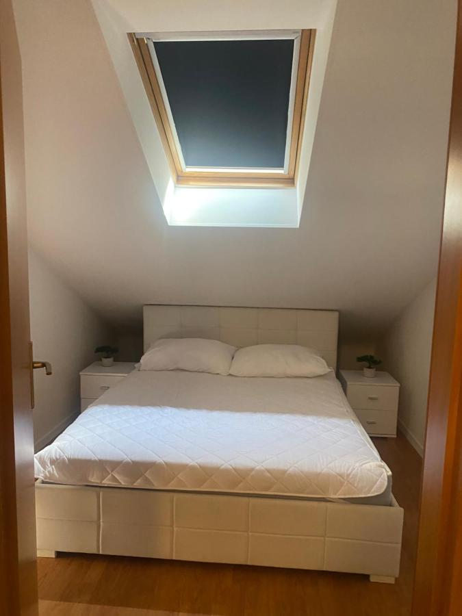 Top Floor Apartment With Sea View Kaštela Zewnętrze zdjęcie